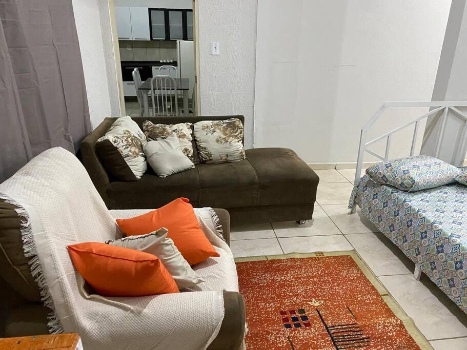 Casa S Benedito Familiar -6Min Basilica Aparecida Апаресида Екстериор снимка